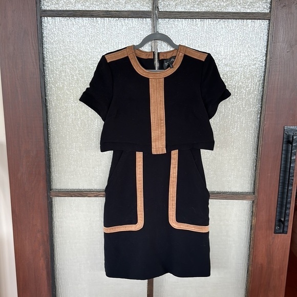 Toccin MSRP $695 Two Tone Faux Suede Trim Sheath pocket Dress Black  10 - Picture 2 of 8